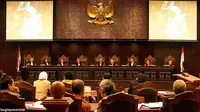 KemenkumHAM `Patahkan` Gugatan UU KPK yang Diajukan Farhat Abbas