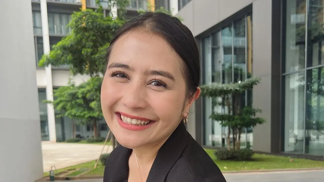 [Fimela] Prilly Latuconsina