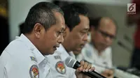 Investigator Penerbangan Udara Ony Suryo Wibowo memberi keterangan terkait perkembangan investigasi Lion Air PK-LQP di Jakarta, Kamis (21/3). Hasil investigasi kecelakaan Lion Air PK-LQP belum akan diumumkan dalam waktu dekat. (merdeka.com/Iqbal Nugroho)