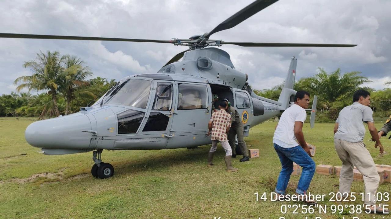 Salurkan Bantuan Logistik dan Dukung Angkutan Personel di Aceh-Sumbar, TNI AL Kerahkan 2 Alutsista Utama