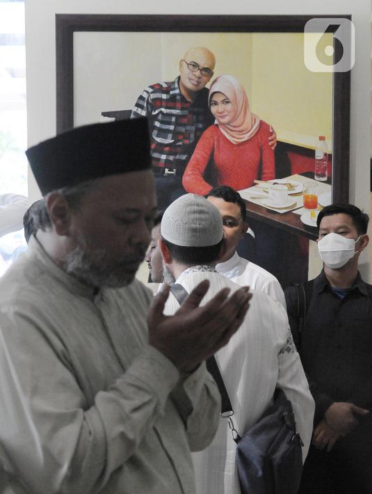 Desmond Junaidi Mahesa meninggal dunia di Rumah Sakit Mayapada Jakarta pada Sabtu (25/6/2023) sekitar pukul 04.00 WIB. (merdeka.com/imam buhori)