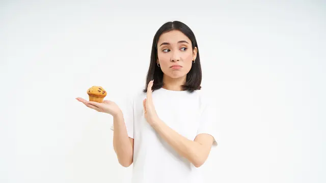 Bukan Sekadar Tren, Ini 3 Alasan Virgin Coconut Oil Cocok untuk Diet Sehatmu [Dok/freepik.com]