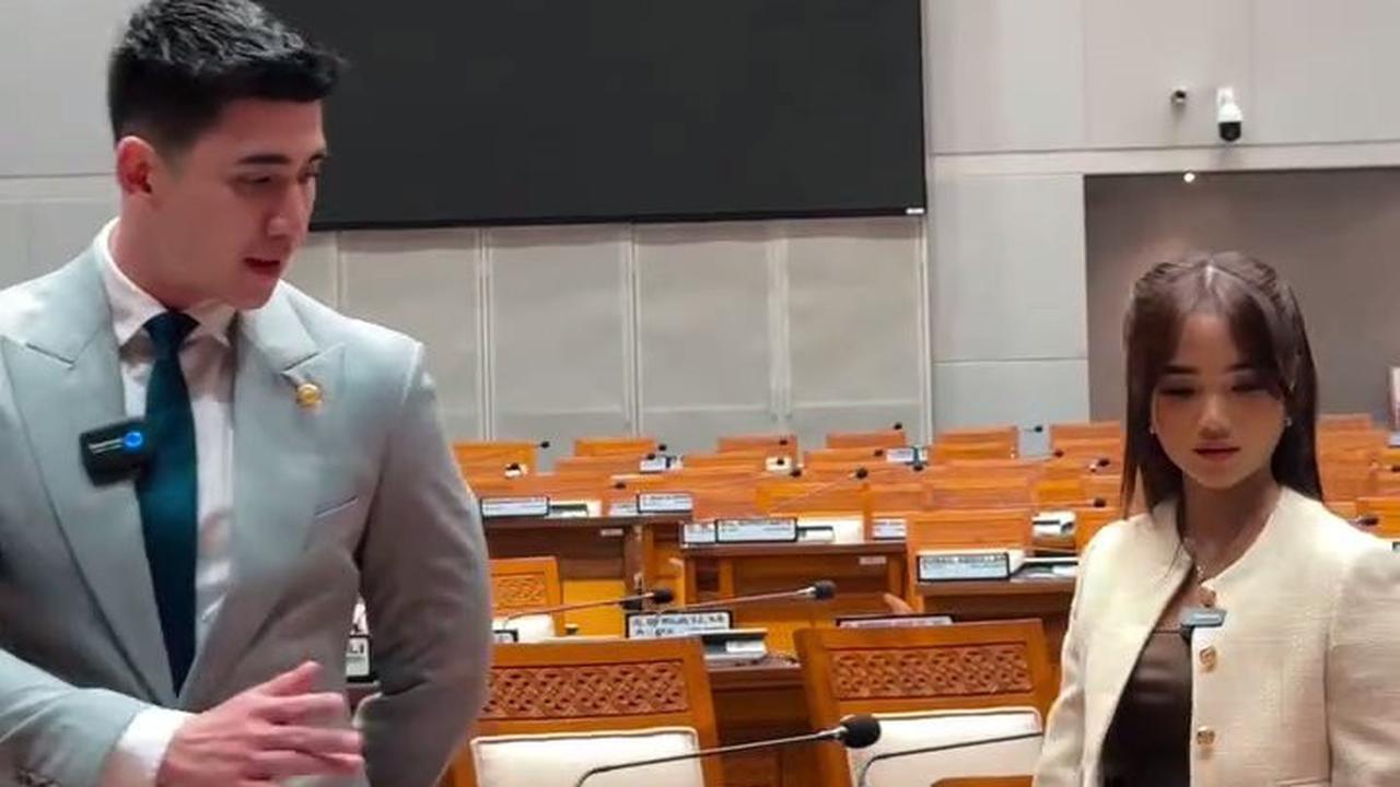 Tampilannya Disorot, Begini Momen Fuji Diajak Verrell Bramasta Keliling Gedung DPR