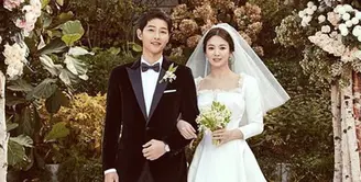 Song Joong Ki  dan Song Hye Kyo tengah menikmati hari bahagianya sebagai pasangan pengantin baru. Meski pernikahannya sudah berlangsung dua minggu lalu, namun hingga kini masih dibicarakan. (Instagram/kyo1122)