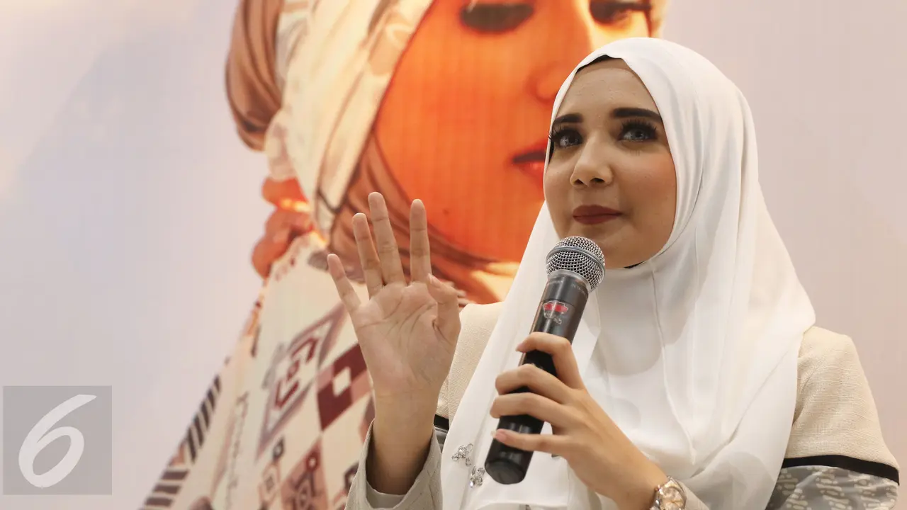 20160611-Melihat Tutorial Hijab Ala Zaskia Sungkar