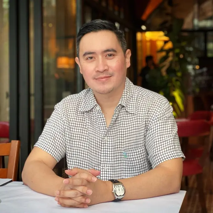 Dr Ray Wagiu Basrowi