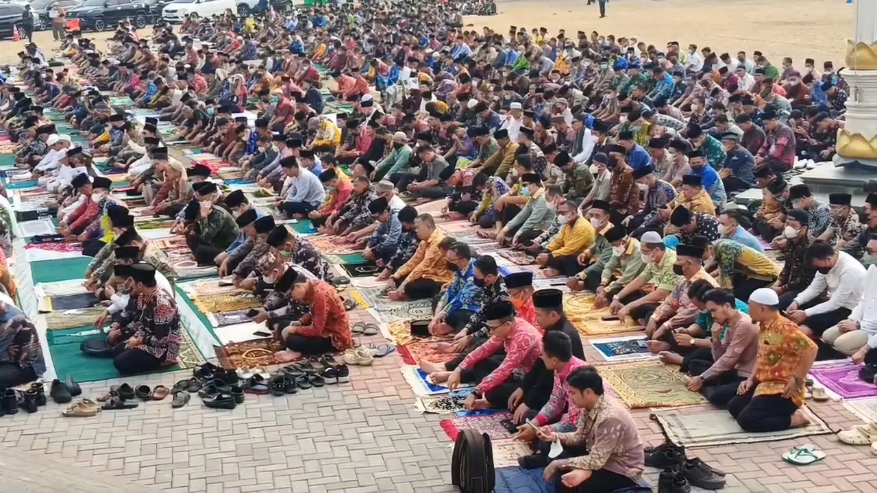 Warga Lampung gelar Istisqa dan doa bersama. (Liputan6.com/Ardi Munthe)