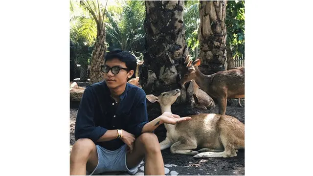 6 Potret Elang El Gibran, Pemeran Basuki di Srimulat: Hil yang Mustahal Saat Traveling