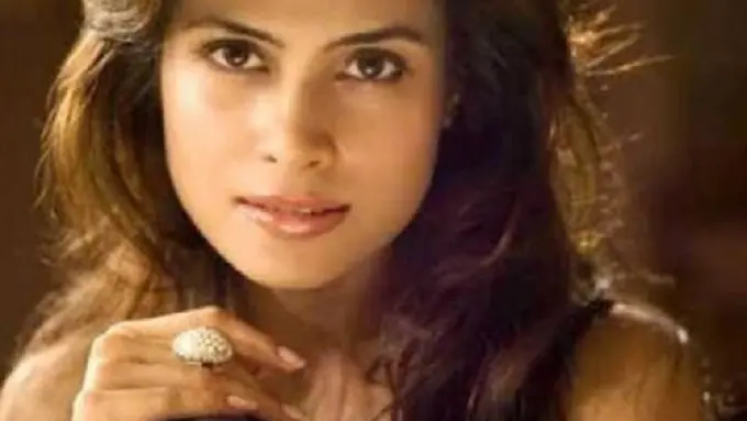 Arya Banerjee (Foto: Instagram/@etimes)