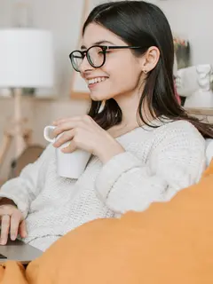Seberapa sering Sahabat Fimela merasa kewalahan karena daftar tugas yang terasa tidak ada habisnya? Meski terlihat sepele, tugas-tugas kecil tersebut dapat menumpuk dan memicu stres serta kebiasaan menunda pekerjaan. (Sumber: Pexels).