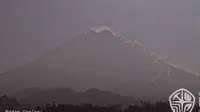 Merapi Luncurkan Awan Panas Sejauh 2.000 Meter