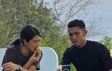 Momen Manis Dian Sastrowardoyo Bareng Suami di Yogyakarta yang Curi Perhatian