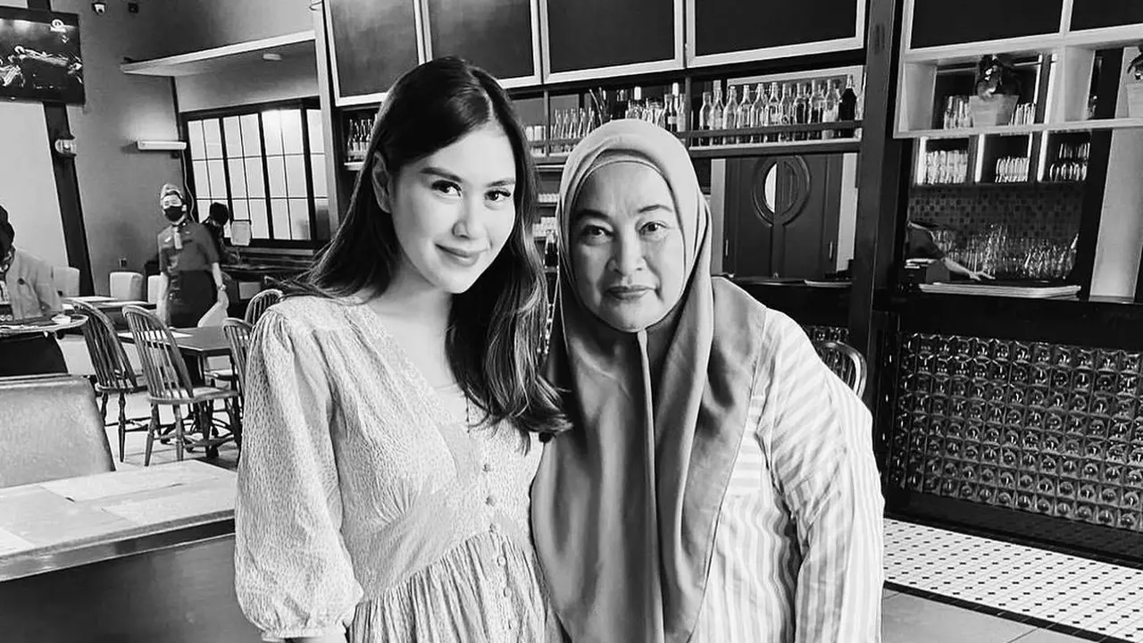 Syahnaz Sadiqah Ucapkan Kalimat Perpisahan Penuh Duka untuk Ibunda Jeje Govinda: Terima Kasih untuk Kasih Sayang Mama Selama Ini