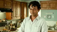 Aktor Beken Bollywood Ini Mengidap Salah Satu Tumor Paling Langka di Dunia