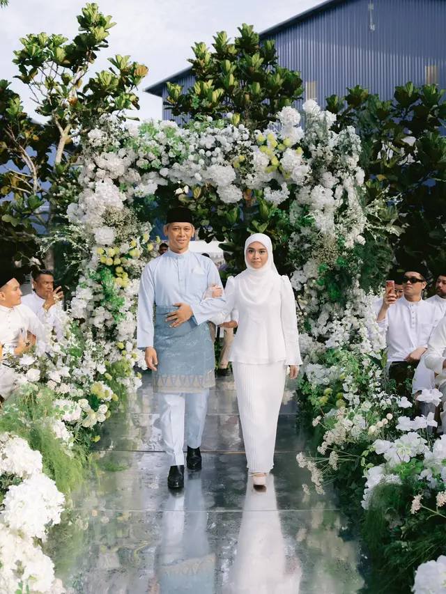 6 Potret Dekorasi Pernikahan Outdoor Erra Fazira, Penuh Nuansa Garden Elegan