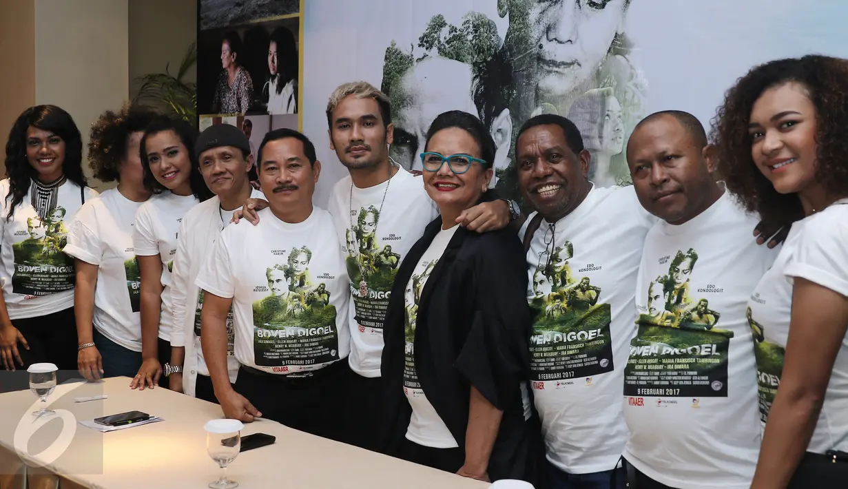 Rumah produksi asal Papua, Foromoko Matoa Indah Film resmi memperkenalkan film pertama yakni, Boven Digoel, Jakarta, Senin (6/2). Film drama ini mempunyai latar belakang budaya dan keindahan alam Papua. (Liputan6.com/Herman Zakharia)