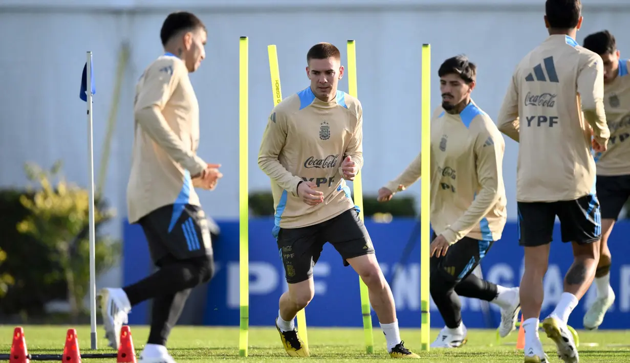 Diketahui, Argentina akan melakoni laga tandang ke Stadion Nasional Julio Martinez Pradanos, Chile. Laga kedua timnas akan berlangsung pada Jumat (6/6/2026) pukul 08.00 WIB. (LUIS ROBAYO/AFP)