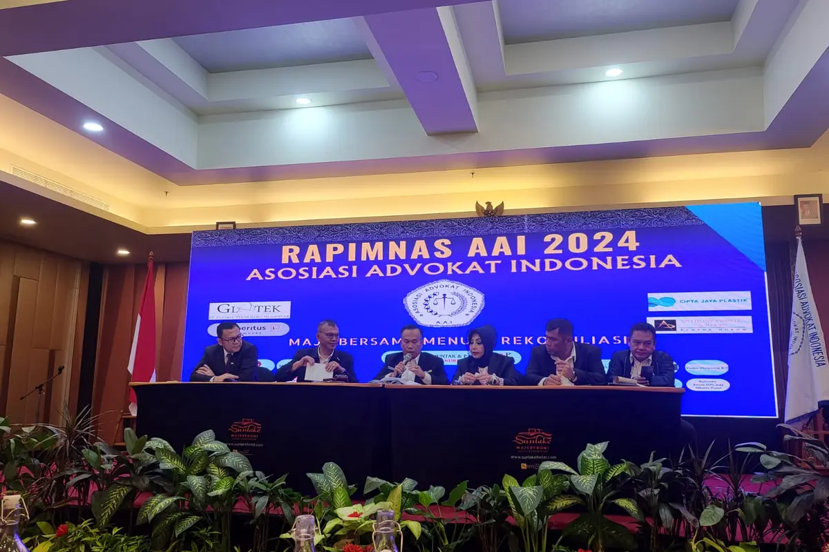 Tiga Pimpinan Asosiasi Advokat Indonesia (AAI) siap mewujudkan rekonsiliasi bersama.