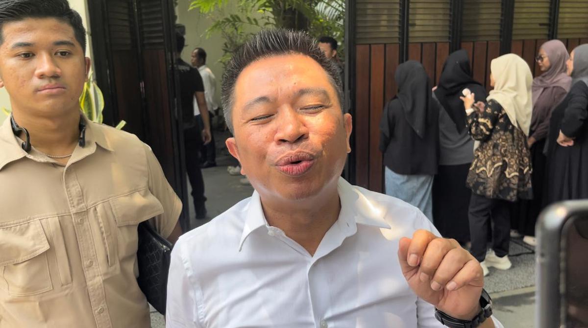 Relawan Rampai Nusantara menemui Jokowi di Sumber, Solo, Rabu (30/9). (merdeka.com/arie sunaryo).