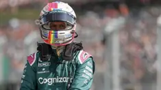 Sebastian Vettel didiskualifikasi dari posisi kedua Formula 1 GP Hungaria akibat gagal memberikan sampel bahan bakar yang cukup setelah balapan. Steward hanya mampu mengambil 0,3 liter dari dalam mobil AMR20, sedangkan di regulasi seharusnya 1,0 liter. (Foto: AP/Pool/David W Cerny)
