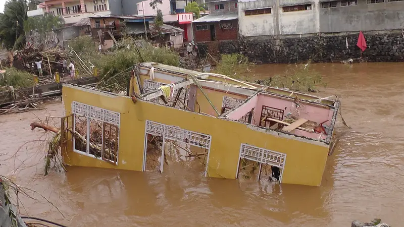 banjir bandang manado