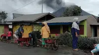 Di tengah tingginya aktivitas vulkanik Sinabung, semangat gotong royong warga menyambut Hari Ulang Tahun (HUT) ke-17 Kemerdekaan Republik Indonesia pada 17 Agustus 2020 tidak luntur.