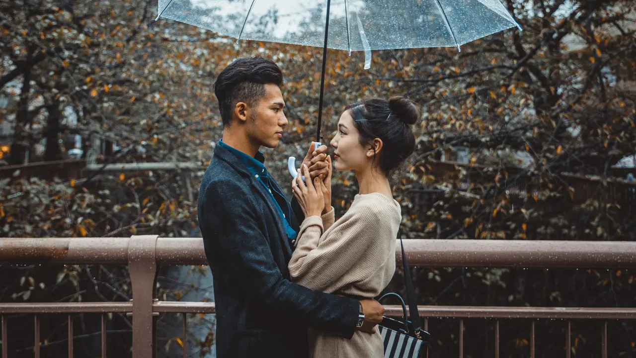 pasangan cinta