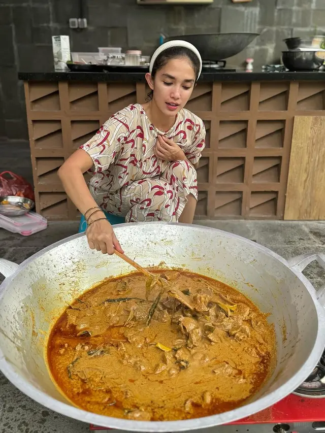 Ussy Sulistiawati (Instagram/ussypratama)