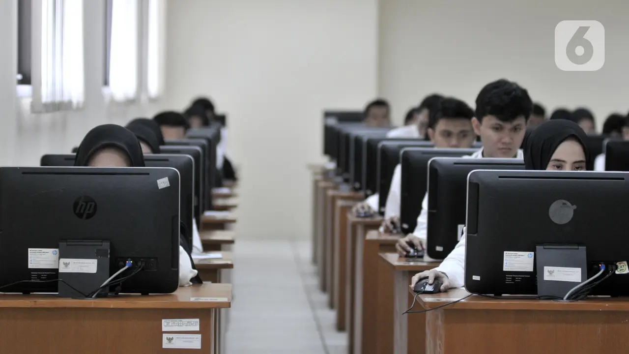 Ragam Ekspresi Para Peserta Tes CPNS