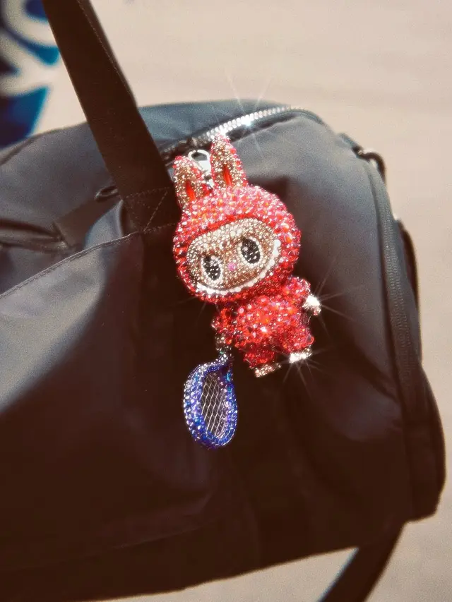 Lablingbling, Deretan Labubu Kristal Naomi Osaka yang Jadi Bag Charm Keberuntungan di US Open 2025