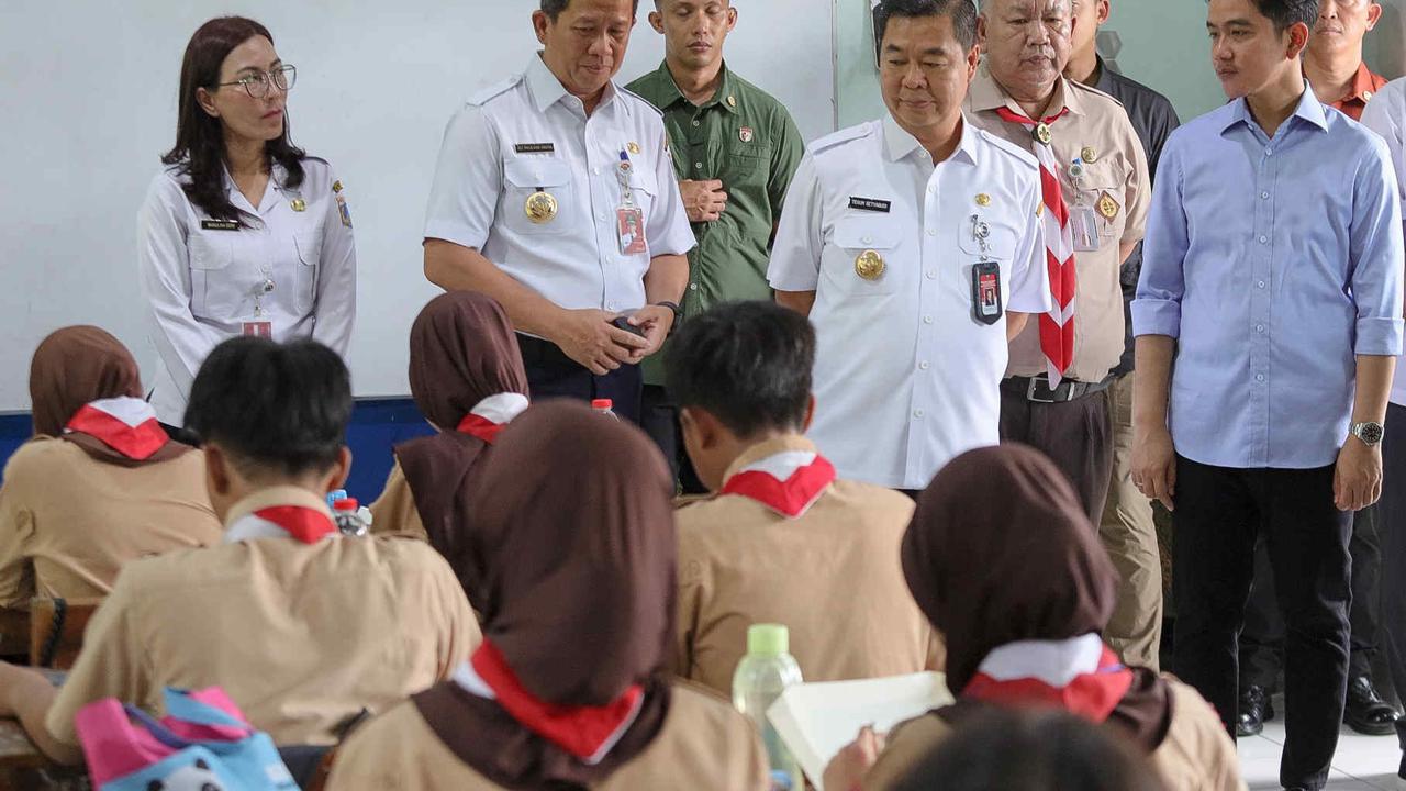 Wapres Gibran Tinjau Uji Coba Makan Bergizi di Jakarta