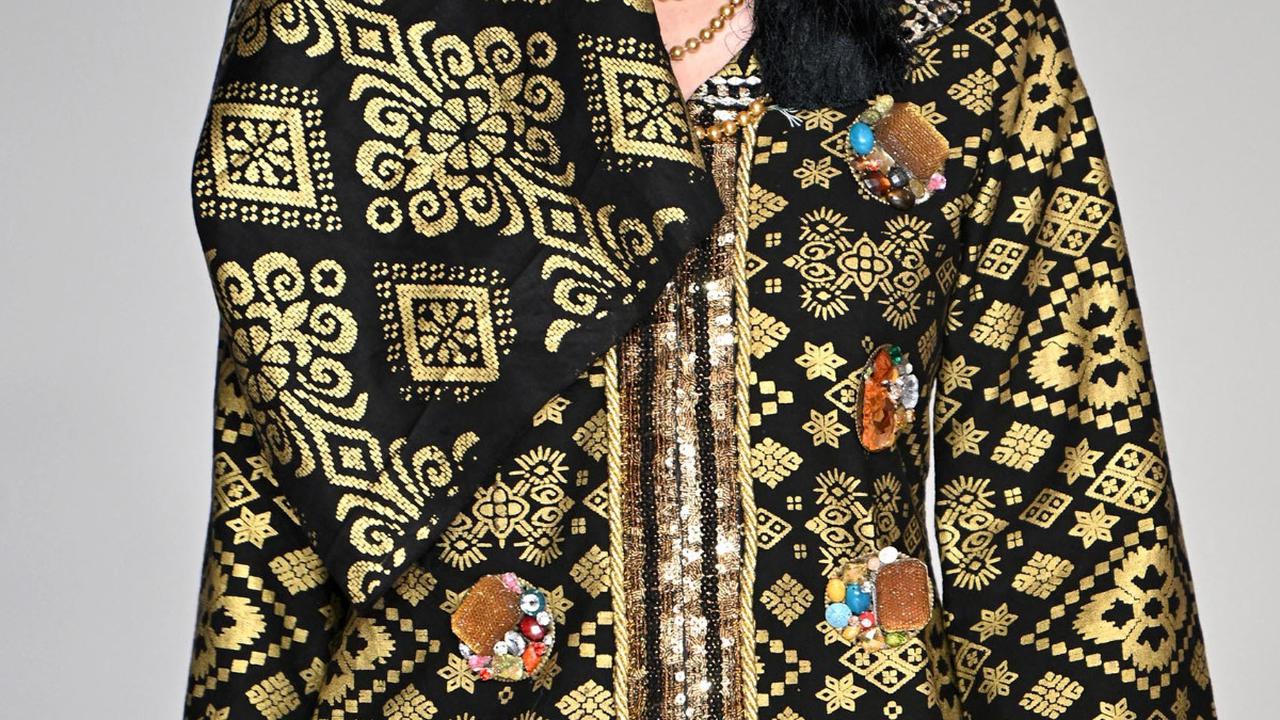 FOTO: Pesona Busana Khas Nusantara yang Dipamerkan Indonesia Now di New York Fashion Week