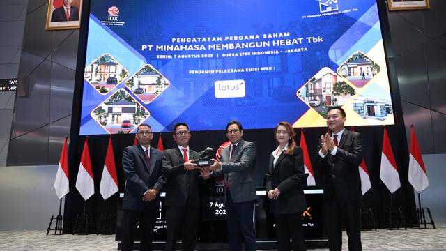 Pencatatan perdana saham PT Minasaha Membangun Hebat Tbk (HBAT), Senin (7/8/2023). (Foto: BEI)