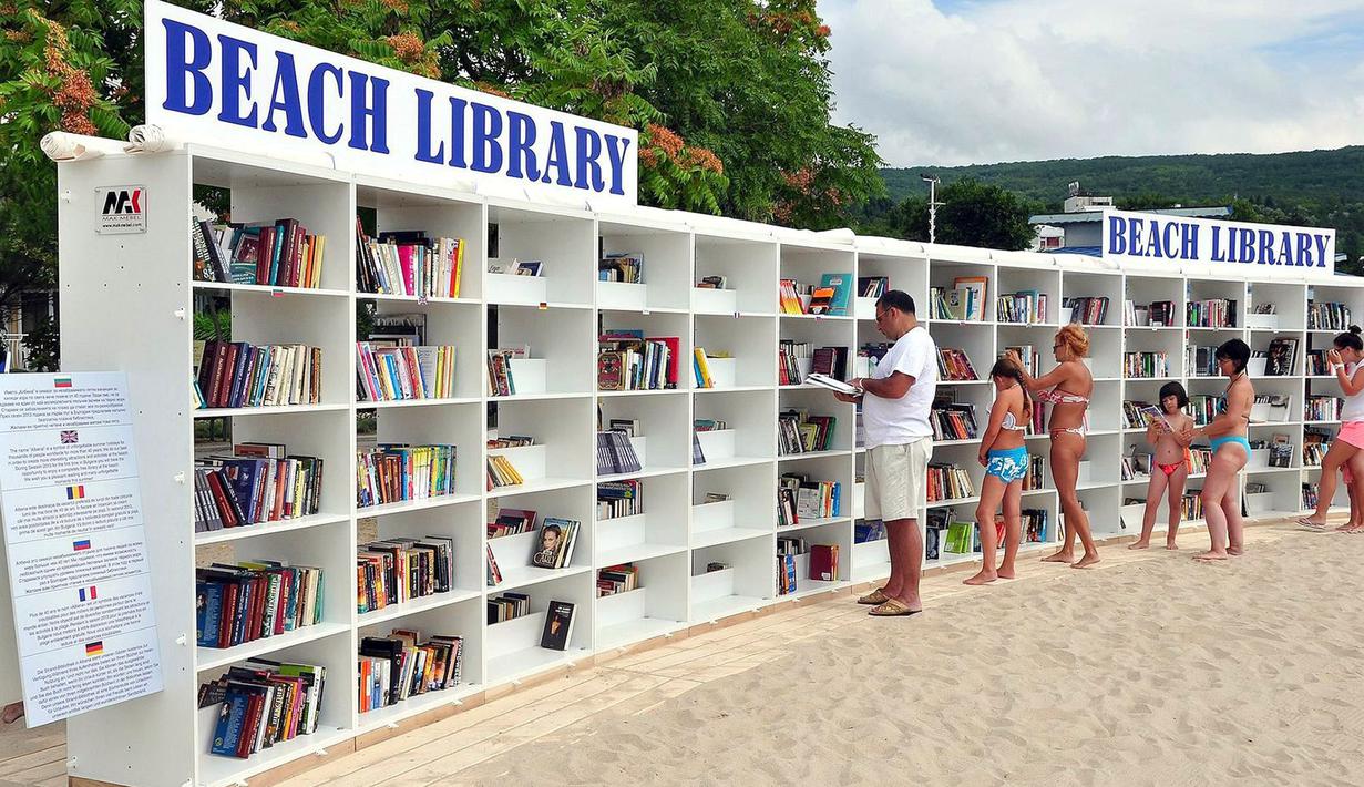 Herman Kompernas membangun sebuah perpustakaan di tepi pantai Bulgarian Black Sea Albena. Perpustakaan ini memiliki lebih dari 2500 buku dalam 10 bahasa yang berbeda. Perpustakaan ini menjadi perpustakaan paling santai di seluruh dunia. (outret.com)