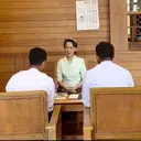 Raja Charles III Kirimi Aung San Suu Kyi Paket, Isinya Buku hingga Surat