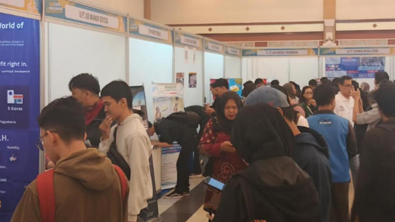 Suasana Job Fair di Bandung