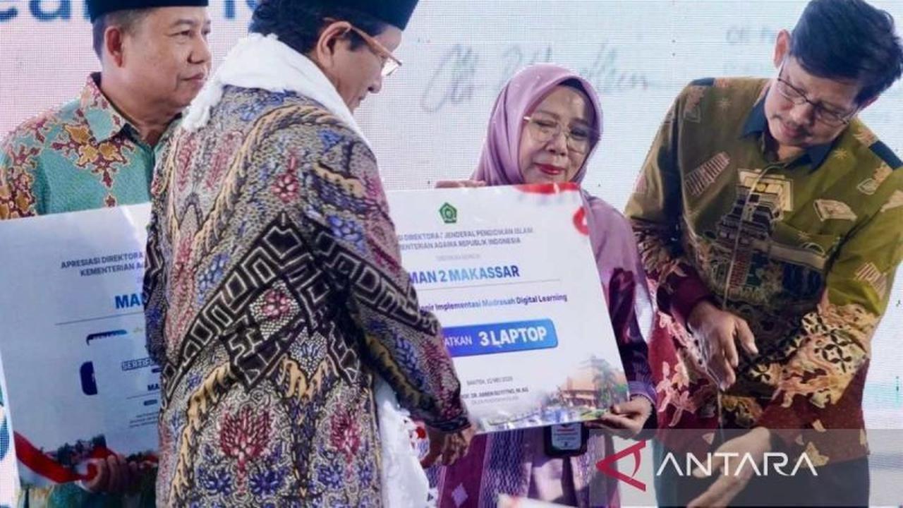 MAN 2 Makassar Dinobatkan sebagai Madrasah Unggulan Nasional oleh Kemenag RI