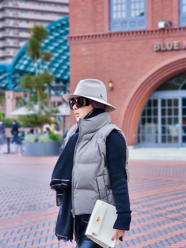 Pilihan Model Tas Putih ala Syahrini (Foto: Instagram @princessyahrini)