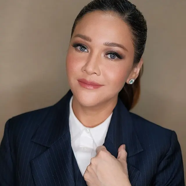 Potret Maia Estianty Pamer Rambut Penuh Uban (sumber: instagram/@maiaestiantyreal)