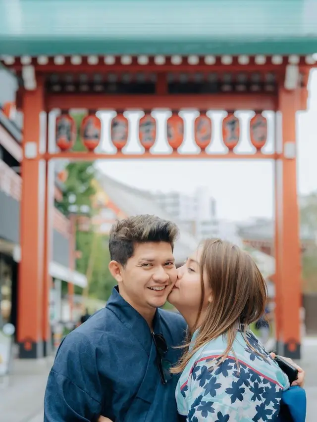 Potret Audy Item dan Iko Uwais (Instagram/@audyitem)