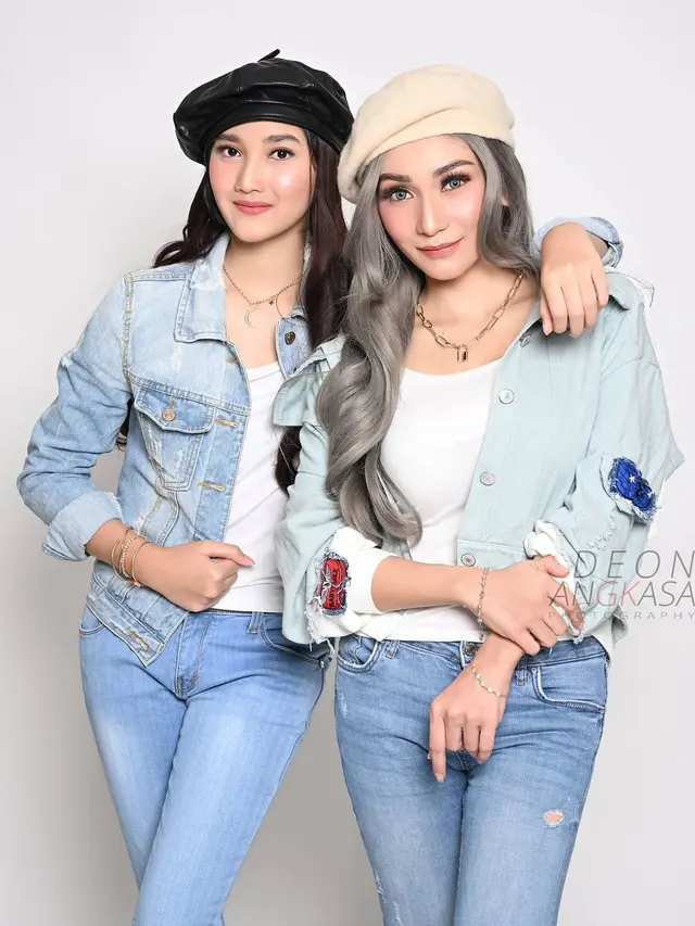 7 Pemotretan Baby Margaretha dengan Zahra, Putri Sulungnya yang Curi Perhatian