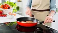 6 Pilihan Wajan Anti Lengket Andalan, Masak Sahur & Berbuka Jadi Makin Praktis