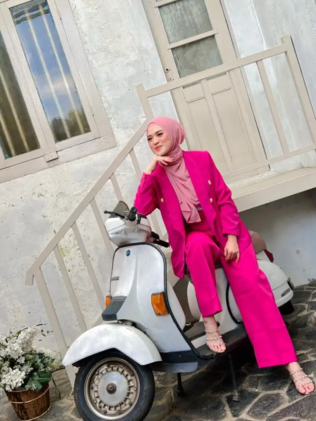 Lama Tak Muncul, Ini 6 Potret Terbaru Delia Septianti Eks Ecoutez yang Kini Jualan Sapi