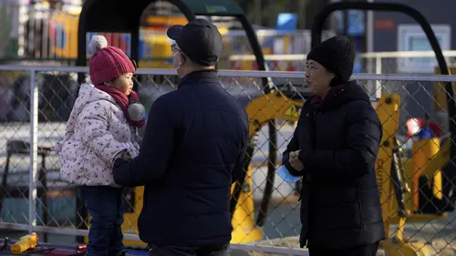 Jumlah Kelahiran dan Tenaga Kerja di China Menyusut