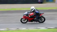 Suzuki GSX-R150 Kencang dan Lincah
