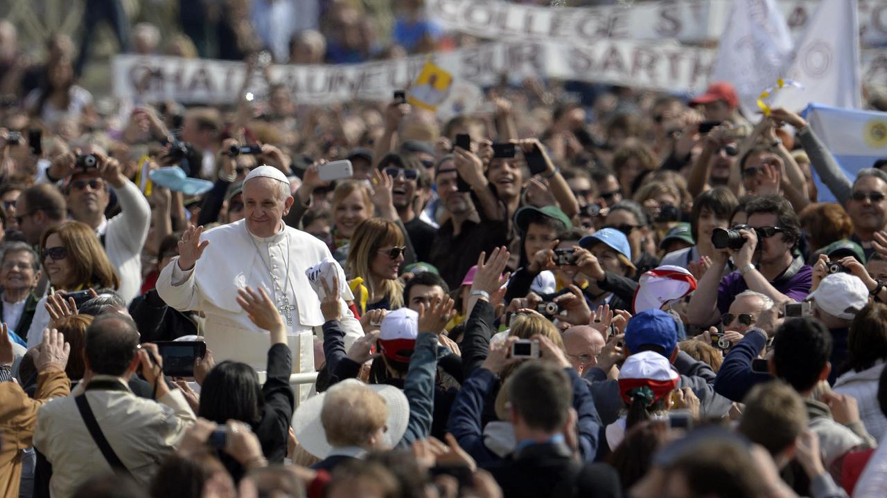 Senyum Ramah Paus Fransiskus, Cermin Pesan Kebaikan dan Kasih Sayang