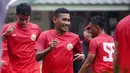 Pemain Persija Jakarta, Ramdani Lestaluhu, saat mengikuti latihan perdana di Lapangan National Youth Training Centre (NYTC), Depok, Senin (1/3/2021). Sebanyak 23 pemain mengikuti latihan untuk persiapan Piala Menpora 2021. (Dokumentasi Persija)