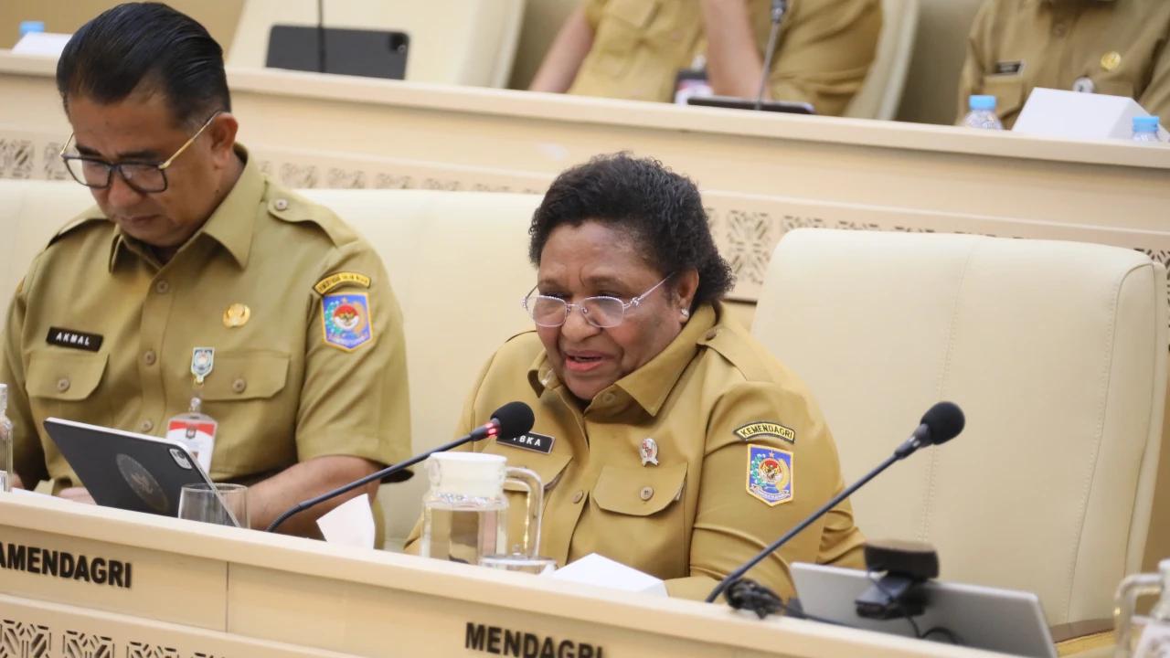 Paparkan Pengelolaan Dana Otsus Papua di DPR, Wamendagri Ribka Dorong Penguatan Tata Kelola