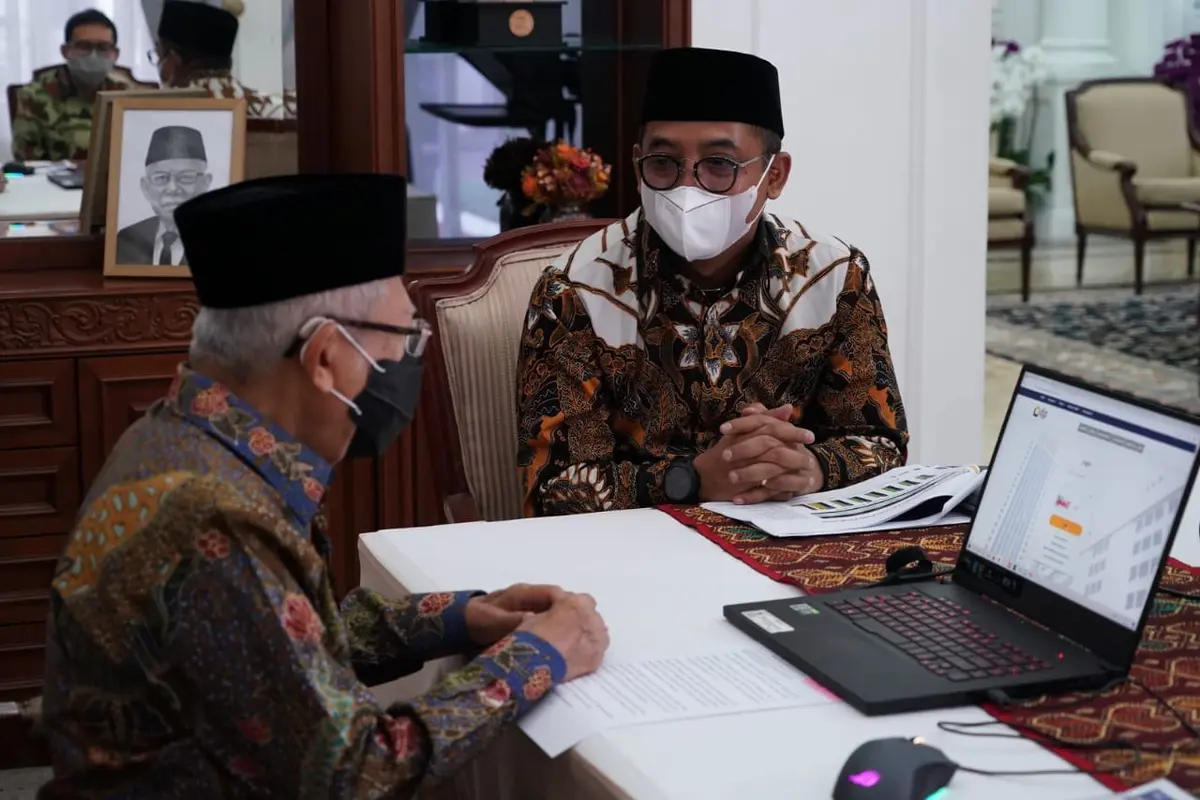 Wakil Presiden Ma'ruf Amin melaporkan Surat Pemberitahuan Tahunan (SPT Tahunan) Pajak dengan menggunakan aplikasi online melalui e-filling (Tim Humas Wapres)
