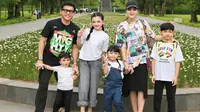 Potret Liburan Keluarga Ashanty ke Jogja Magelang, Ajak Cucu Naik KA Mewah hingga Wisata Sejarah
